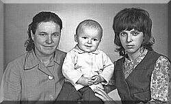 Бабушка Маша, Виталик, мама Наташа
