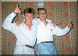 Сентябрь 1996 года - общага - Виталий и Алексей